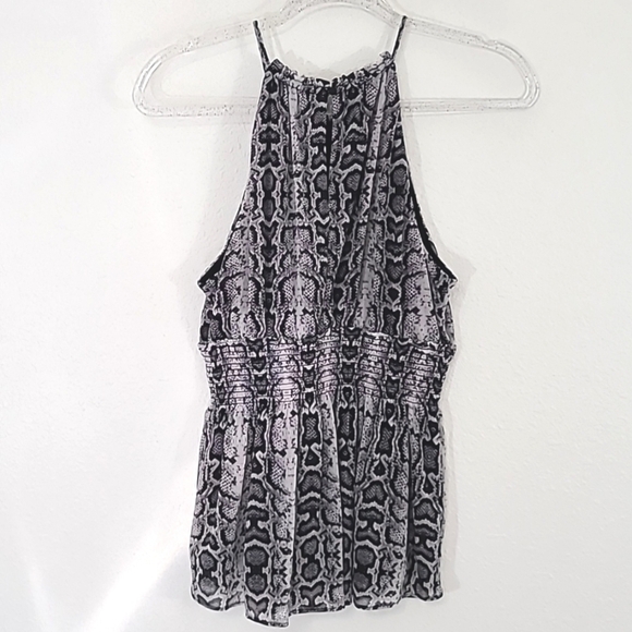 *NWT* EXPRESS Black/Gray Animal/Geometric Print Halter Top, size Small - Picture 8 of 8